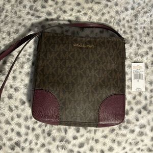 Michael Kors Hattie large cross body brown/plum